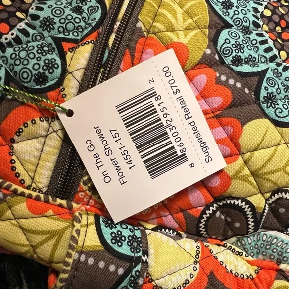 Vera Bradley On The Go Flower Shower - Picture 7 of 9